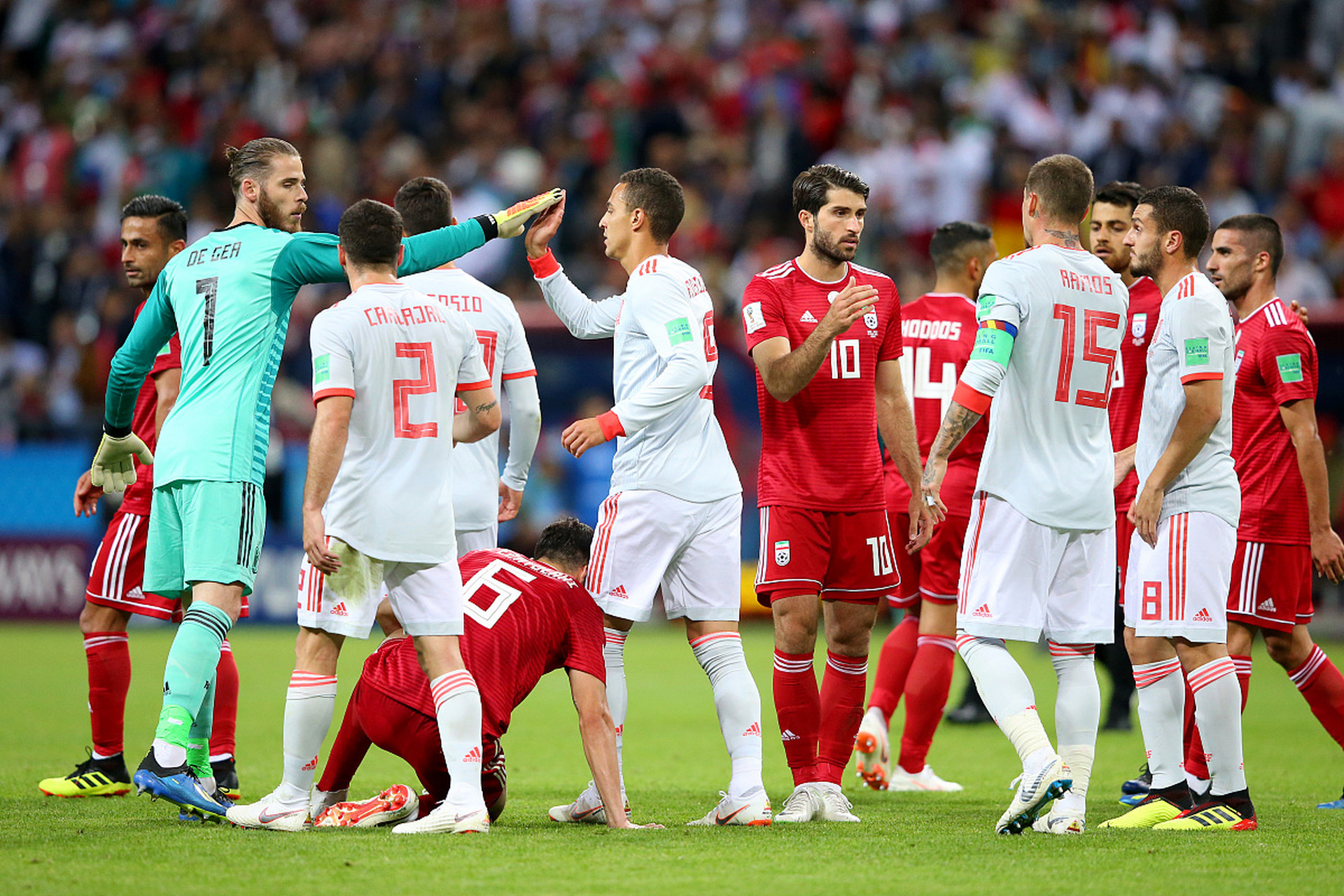 威尔士队球员在国际赛事中展现出强大实力,引发热议的简单介绍 威尔士队球员在国际赛事中展现出强大实力,引发热议的简单介绍