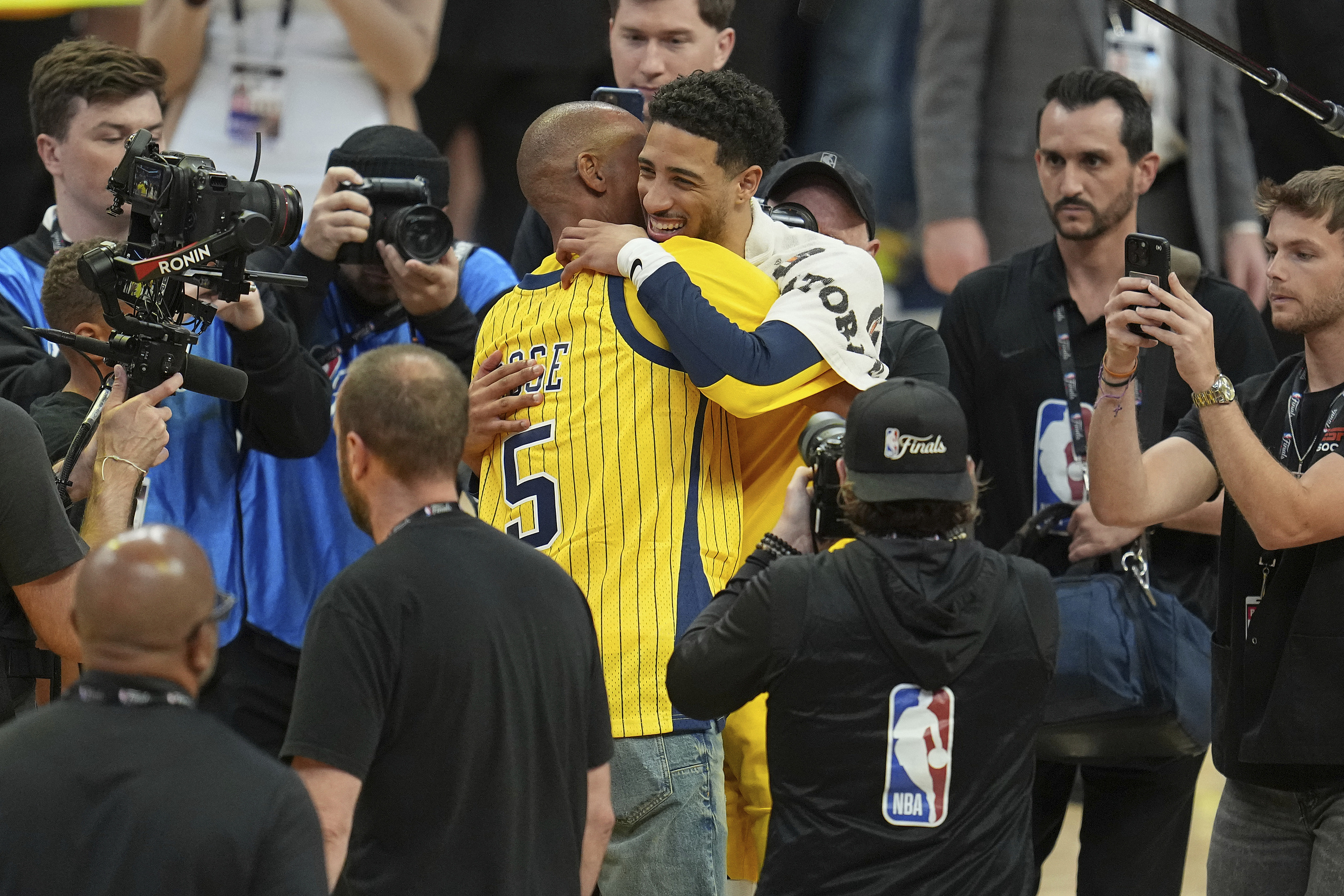 步行者队逆转成功，取得惊人胜利(步行者队逆转成功,取得惊人胜利了吗)