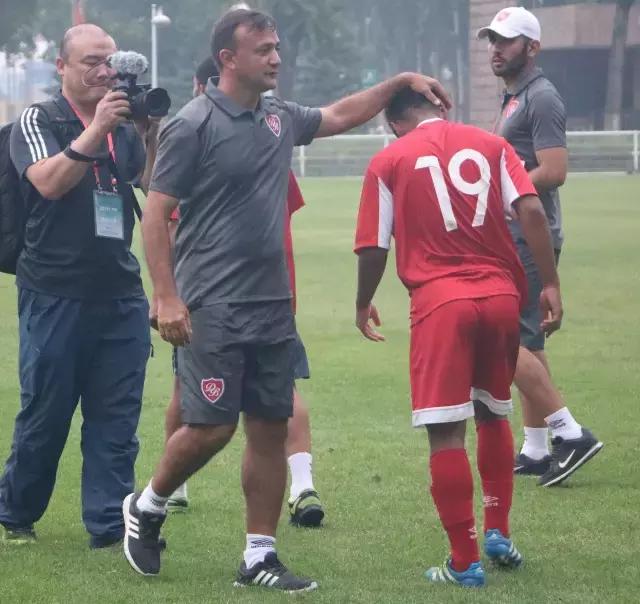 博彩平台排名-包含沃尔夫斯堡外援助攻得手，带领球队实现翻盘的词条